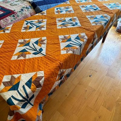 Extra Long Single Hand sewn Quilt / Amish Country