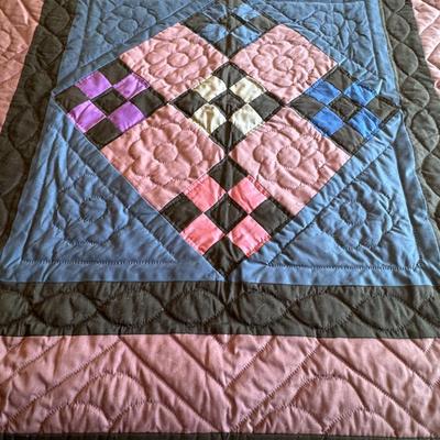 Wall Hanging / mini quilt