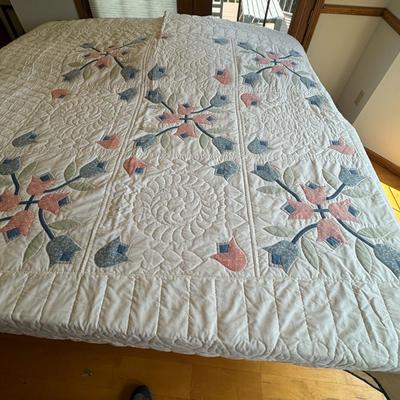 Queen Amish Quilt / handmade