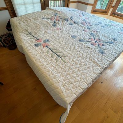 Queen Amish Quilt / handmade