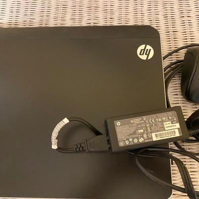 HP laptop computer, Pavilion dv7