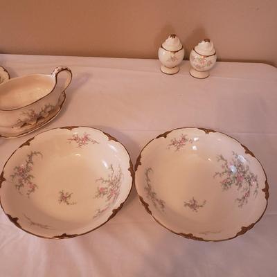 Vintage Taylor Smith China serving Pieces (M400)
