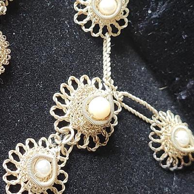Vintage BOHO Floral wire wrap pearl set
