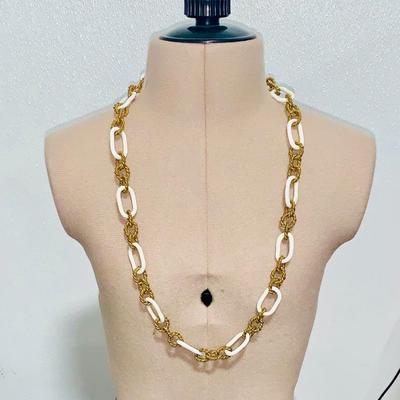 Miriam Haskell Lucite & Gilt 28" Vintage chain link Necklace
