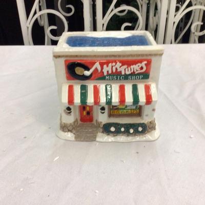Hit Tunes Music Shop Christmas Valley Collection (Not Dept. 56) Damage