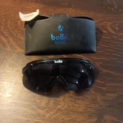 BOLLE EDGE SUNGLASSES WITH CASE
