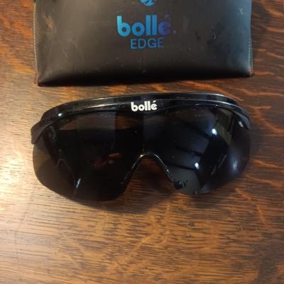 BOLLE EDGE SUNGLASSES WITH CASE