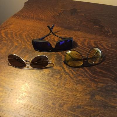 MEN'S COCOONS AND OTHER SUNGLASSES