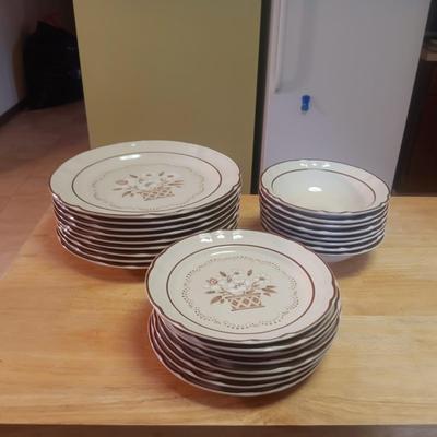 8 PLACE SETTING DINNERWARE STONEWARE