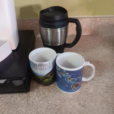 KEURIG SINGLE CUP COFFEE MAKER, PODS W/HOLDER, MUGS AND THERMOS