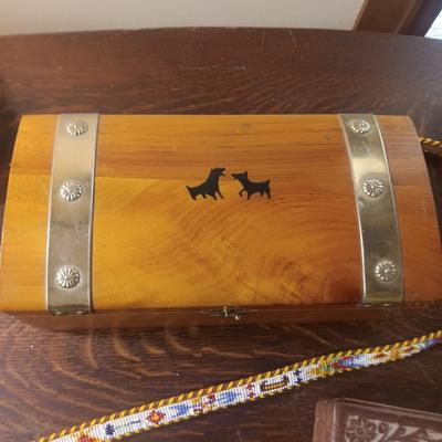 2 WOODEN BOXES AND A HAND BEADED BELT