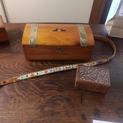 2 WOODEN BOXES AND A HAND BEADED BELT