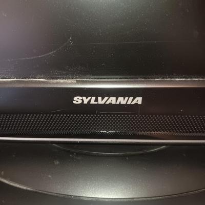 SYLVANIA 19" TV AND RCA VHS PLAYER
