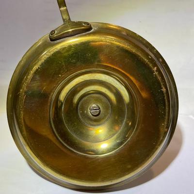 Antique Brass Finger Candle Holder 4.5" Tall in VG Preowned Condition.