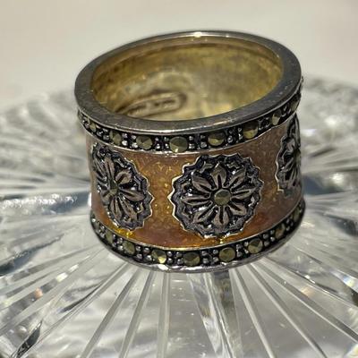 Vintage Sterling Silver Enameled Cigar Band Ring w/Marcasite Borders Ring Size 7-3/4 in VG Preowned Condition as Pictured.