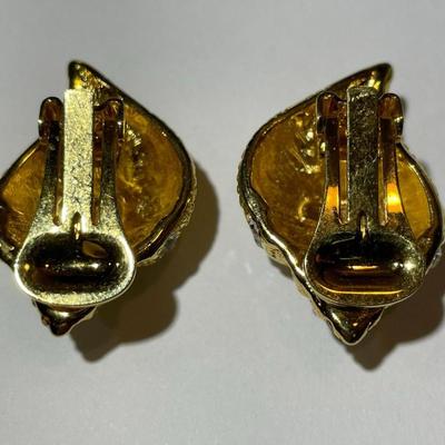 Vintage Kenneth Jay Lane KJL Gold Tone Seashell Clip-on Earrings with Rhinestones in VG Preowned Condition.