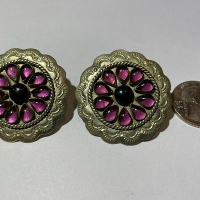 Vintage Southwest Amethyst Silver-tone Stud Earrings in Good Preowned Condition.