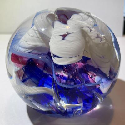 Oglebay Wheeling WV ~ Signed GLASS PAPERWEIGHT - Swirl Design 3.25" in VG Preowned Condition.