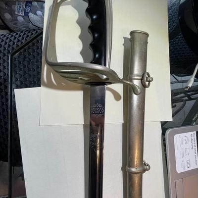 Vanguard Blade US MILITARY Dress & Ceremony Sword w/Scabbard Made in Toledo Spain 39" Long in Scabbard Preowned