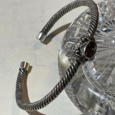 Vintage Heavy Sterling Silver Citrine Color Stone Standard Size Cable Cuff Bracelet in Good Preowned Condition.