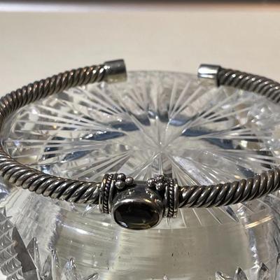 Vintage Heavy Sterling Silver Citrine Color Stone Standard Size Cable Cuff Bracelet in Good Preowned Condition.