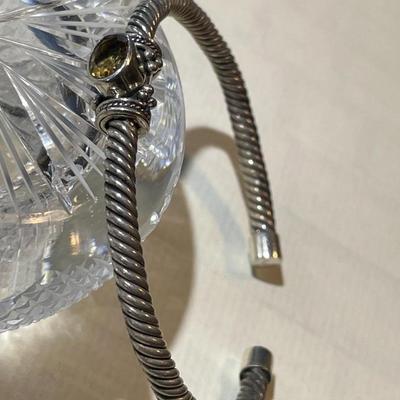 Vintage Heavy Sterling Silver Citrine Color Stone Standard Size Cable Cuff Bracelet in Good Preowned Condition.