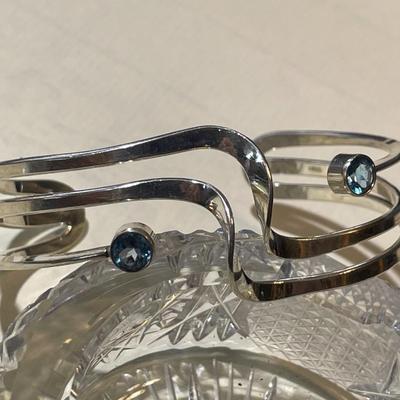 Vintage Sterling Silver Blue Stone Standard Size Cuff Bracelet in Good Preowned Condition.