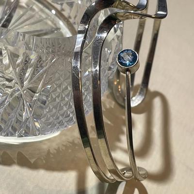 Vintage Sterling Silver Blue Stone Standard Size Cuff Bracelet in Good Preowned Condition.