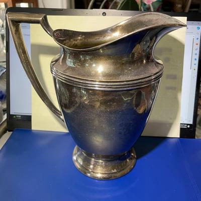 Vintage Windsor by Wm Rogers Silverplate Water Pitcher #3717 8.5" Tall Tarnished and Needs Polishing as Pictured.
