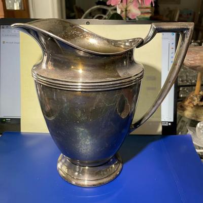 Vintage Windsor by Wm Rogers Silverplate Water Pitcher #3717 8.5" Tall Tarnished and Needs Polishing as Pictured.