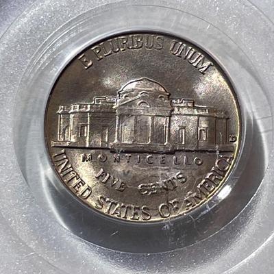 PCGS CERTIFIED 1942-D MS65 GOLDEN TONED JEFFERSON NICKEL AS PICTURED.