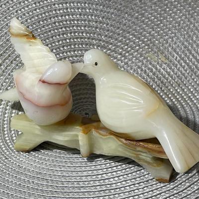 Vintage Carved Alabaster/Marble Love Birds 7" Wide x 3.75" Tall in VG Preowned Condition.