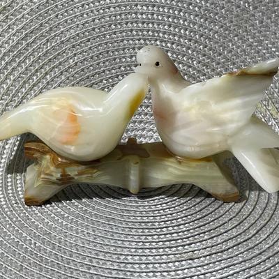 Vintage Carved Alabaster/Marble Love Birds 7" Wide x 3.75" Tall in VG Preowned Condition.