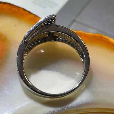 (Ring #6) Sterling Silver .925 Fashion Belt Ring Size 8-3/4 in VG Never Worn Condition.