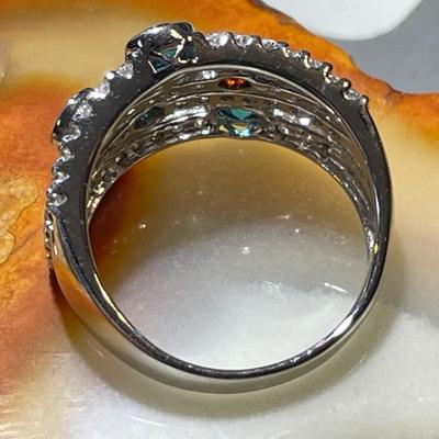 (Ring # 2) Sterling Silver .925 Fashion Ring Size 9 in VG Never Worn Condition.