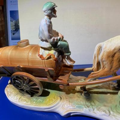 Vintage Mid-Century Capodimonte Horse/Donkey Drawn Wine Barrel Cart Made in Italy 12,75" Long & 6.25" Tall in VG Condition.