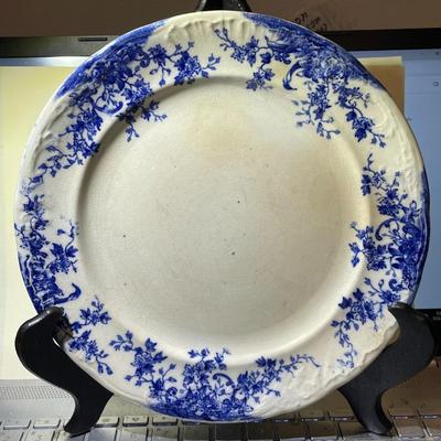 Antique Salad Plate 8.75" Diameter in Fair-Good Preowned Condition as Pictured.