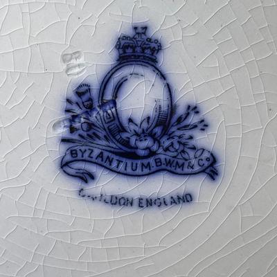 Vintage "Brown, Westhead, & Moore" Cauldron England Dinner Plate Byzantium Pattern 10.25" Diameter in Good Condition.