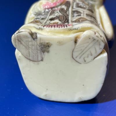 Asian Resin 3" Netsuke Style Figure in VG Preowned Condition.