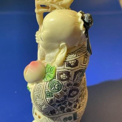 Asian Resin 3" Netsuke Style Figure in VG Preowned Condition.