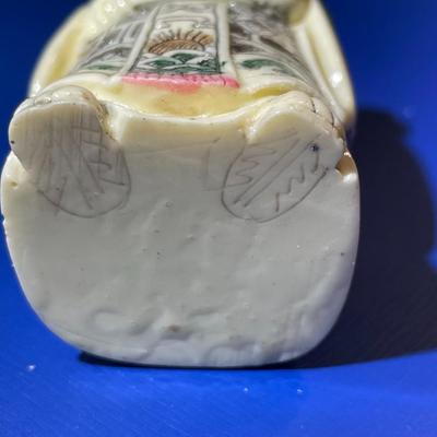 Asian Resin 3" Netsuke Style Figure in VG Preowned Condition.