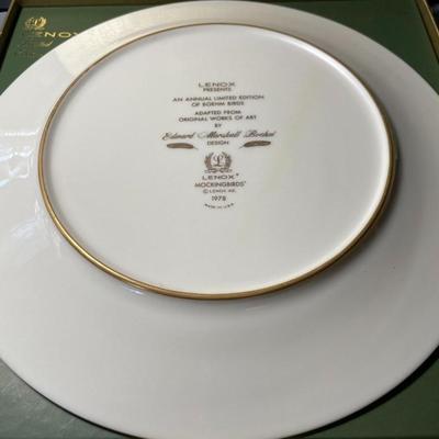 Vintage Lenox Annual Boehm Birds Porcelain Plate 1978 Mockingbird Plate 10.5" in Original Box as Pictured.