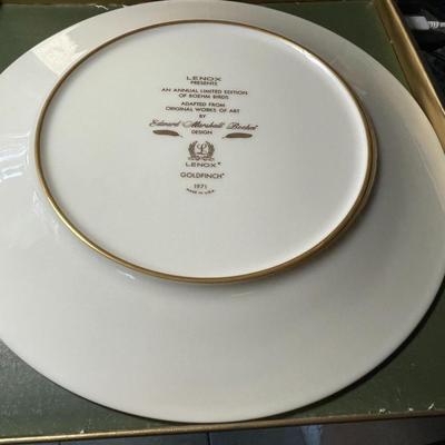 Vintage Lenox Annual Boehm Birds Porcelain Plate 1971 Goldfinch Plate 10.5" in Original Box as Pictured.