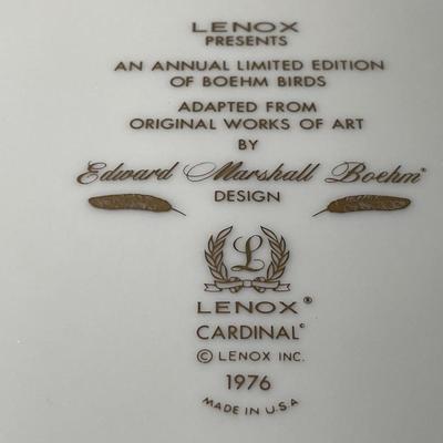 Vintage Lenox Annual Boehm Birds Porcelain Plate 1976 Cardinals Plate 10.5" in Original Box as Pictured.