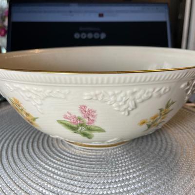 The Constitution Bowl 10.5" Diameter, Centerpiece by Lenox in VG Preowned Condition.