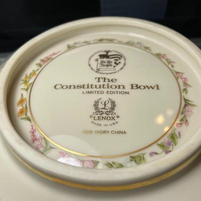The Constitution Bowl 10.5" Diameter, Centerpiece by Lenox in VG Preowned Condition.
