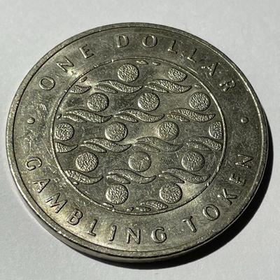 Vintage ORIENT LINES CRUISE LINE CASINO $1 Casino Poker Gaming Chip as Pictured.