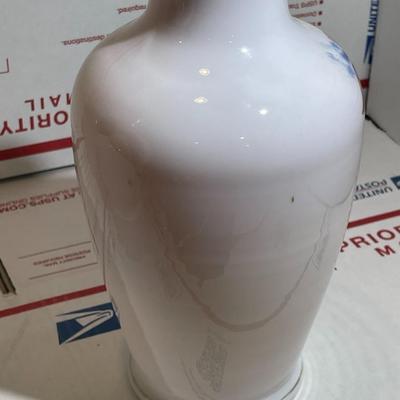 Vintage Hand-Blown Peachblow Style Milk Glass Hand Decorated Vase 8.5" Tall in Good Preowned Condition.