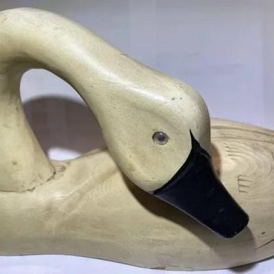VINTAGE Large 17" White Swan/Goose Wooden Decoy Hand Carved 18" Long in Good Preowned Condition.