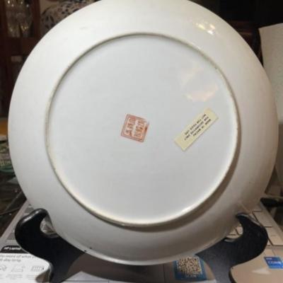 Vintage Rose Medallion 10" Diameter Plate Made in Macau with Wooden Plate Stand in Good Condition.